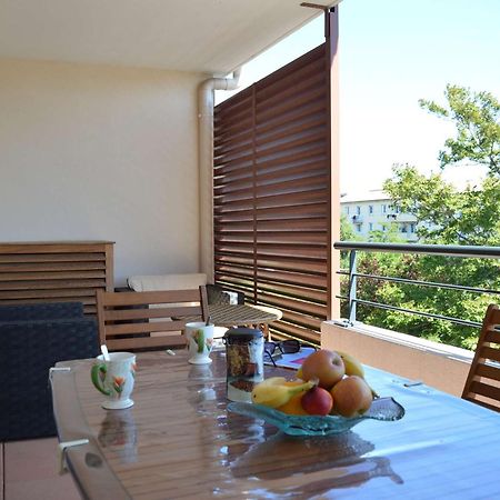 Spacieux 3 Pieces Avec Terrasse, Piscine Et Garage, A 2 Pas De La Plage - Saint Raphael - Fr-1-226A-274 Exterior foto